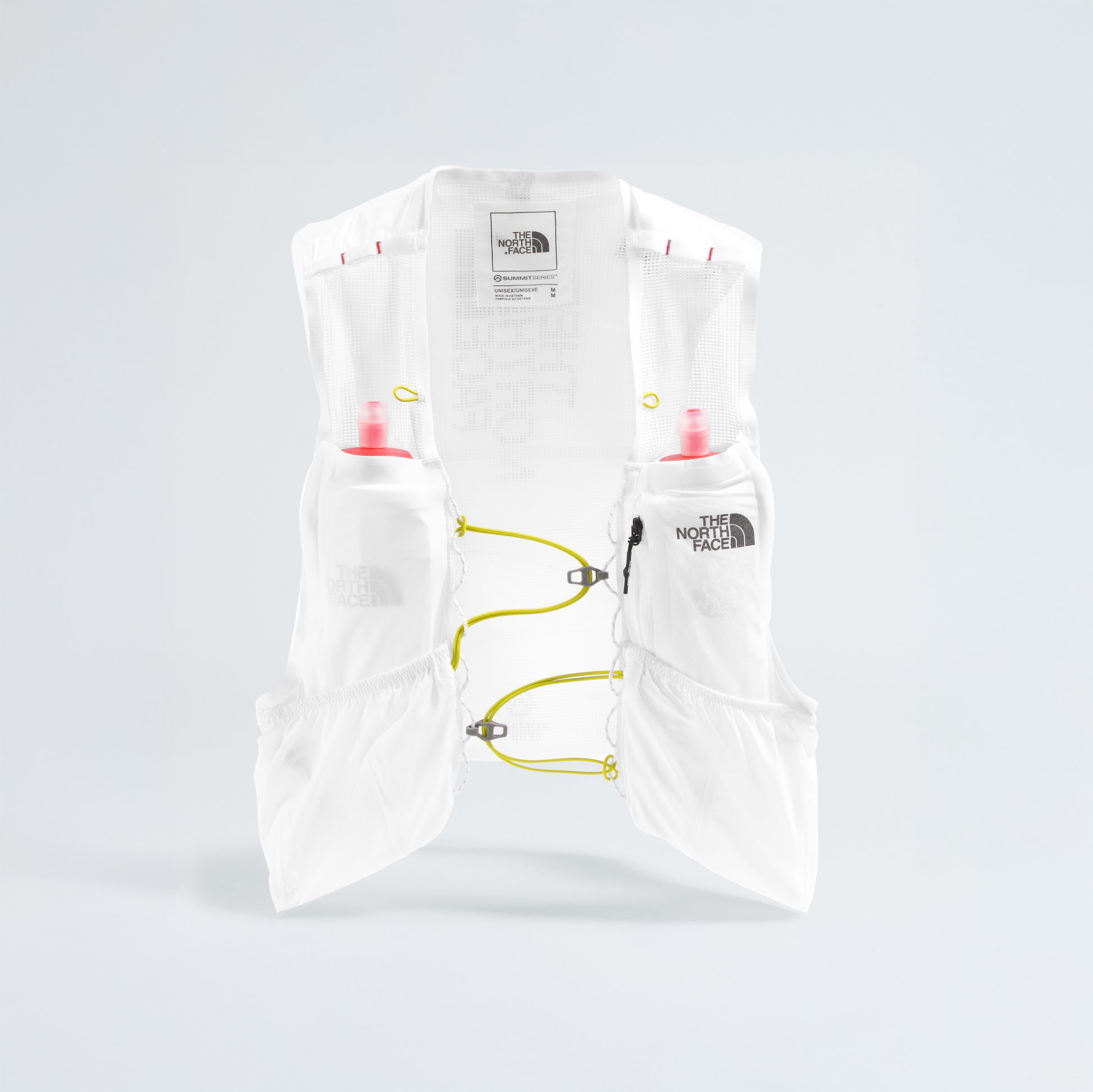 The North Face's U Summit Run Vest 5 is perfect for race day, featuring two front pockets with red-capped bottles and iconic branding. Yellow drawstrings offer a snug fit, catering to racing enthusiasts looking for high-performance gear.