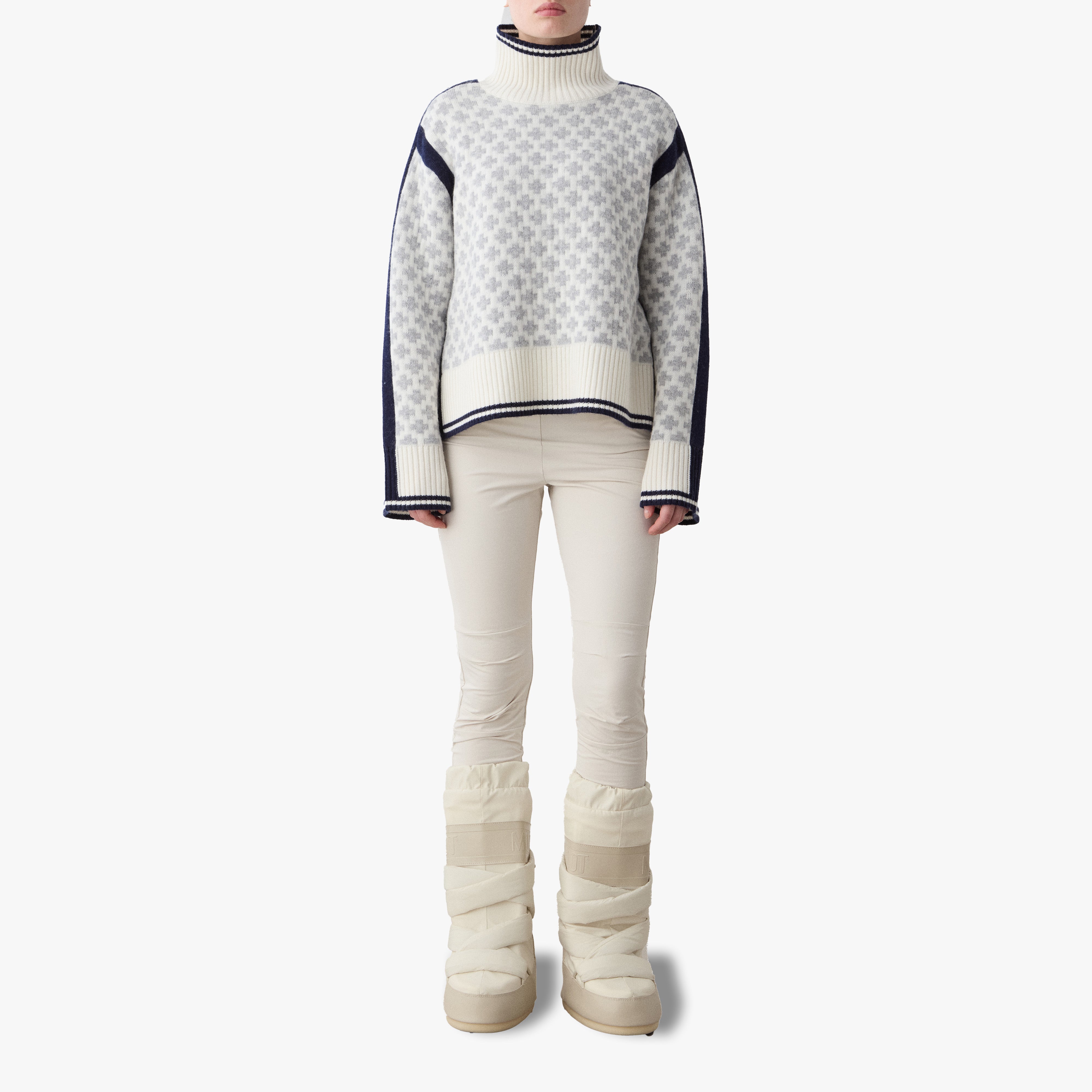W Boat Sweater - Off White