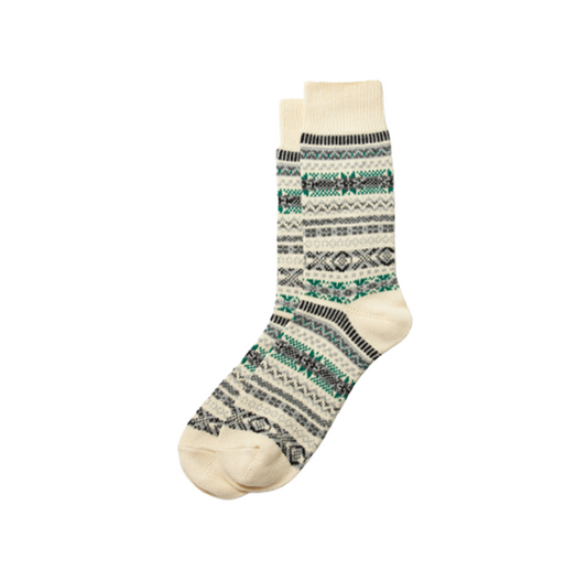 RoToTo's Jacquard Crew Socks "Fairisle" in white pattern offer a stylish and comfortable design with black and green geometric patterns. Made in Japan, these cream-colored socks are crafted from a premium cotton blend.