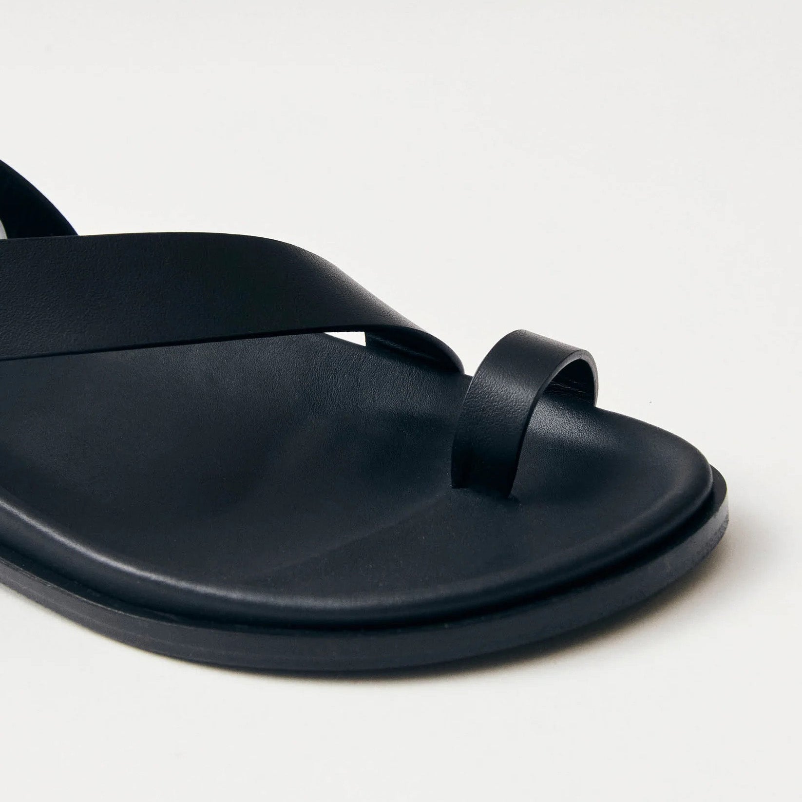 Alohas W Sandals Myles Sandal, Black