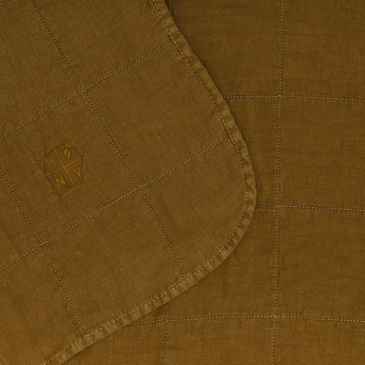Hawkins New York Bedding Bronze Simple Linen Quilt - King