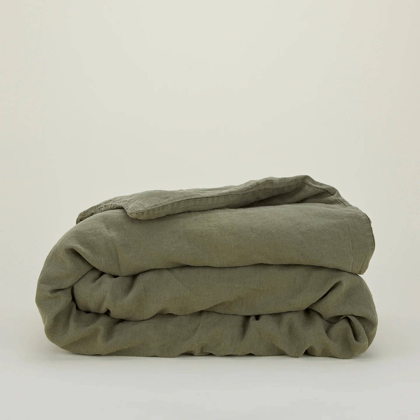 Hawkins New York Bedding Olive Simple Linen Quilt - Queen