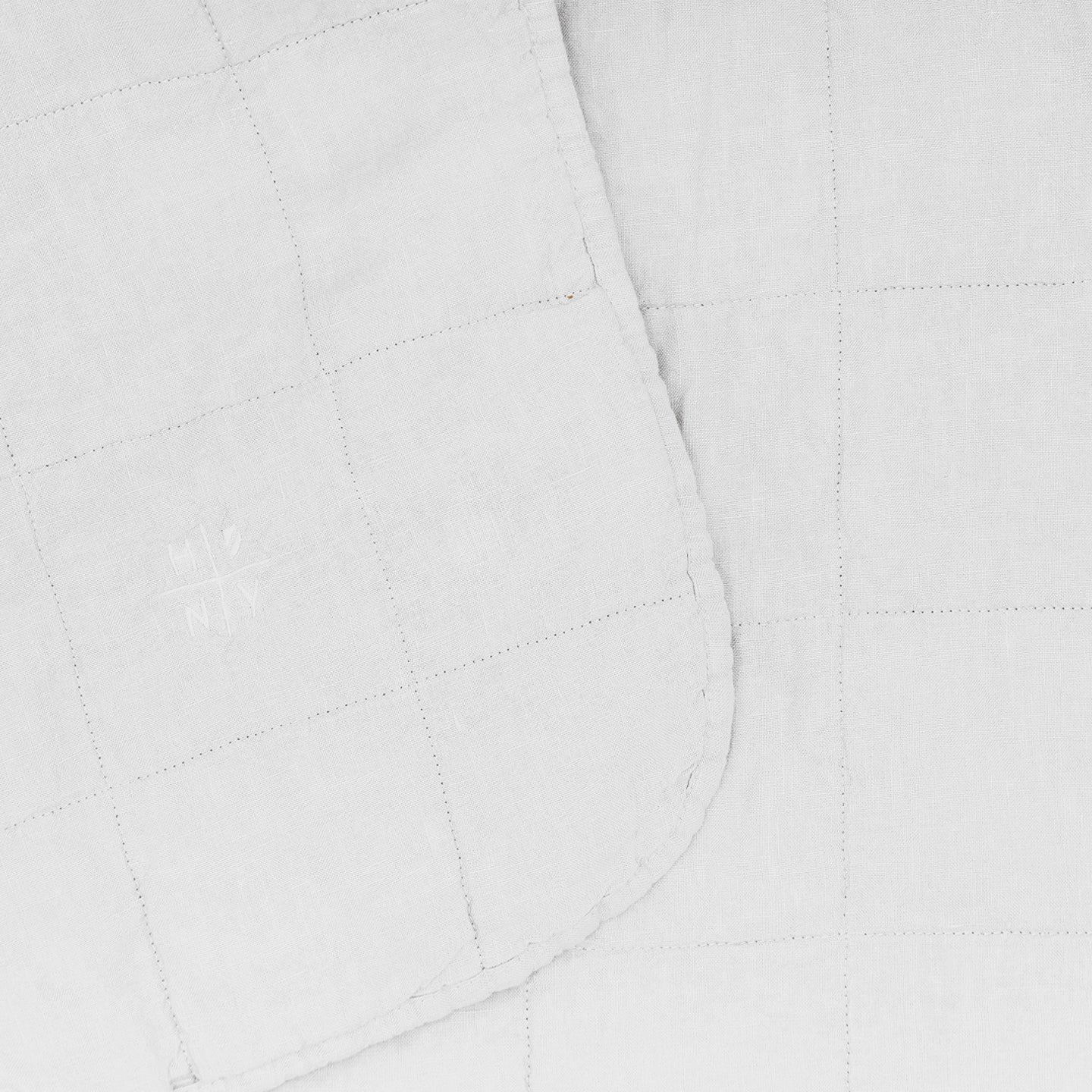 Hawkins New York Bedding White Simple Linen Quilt - King