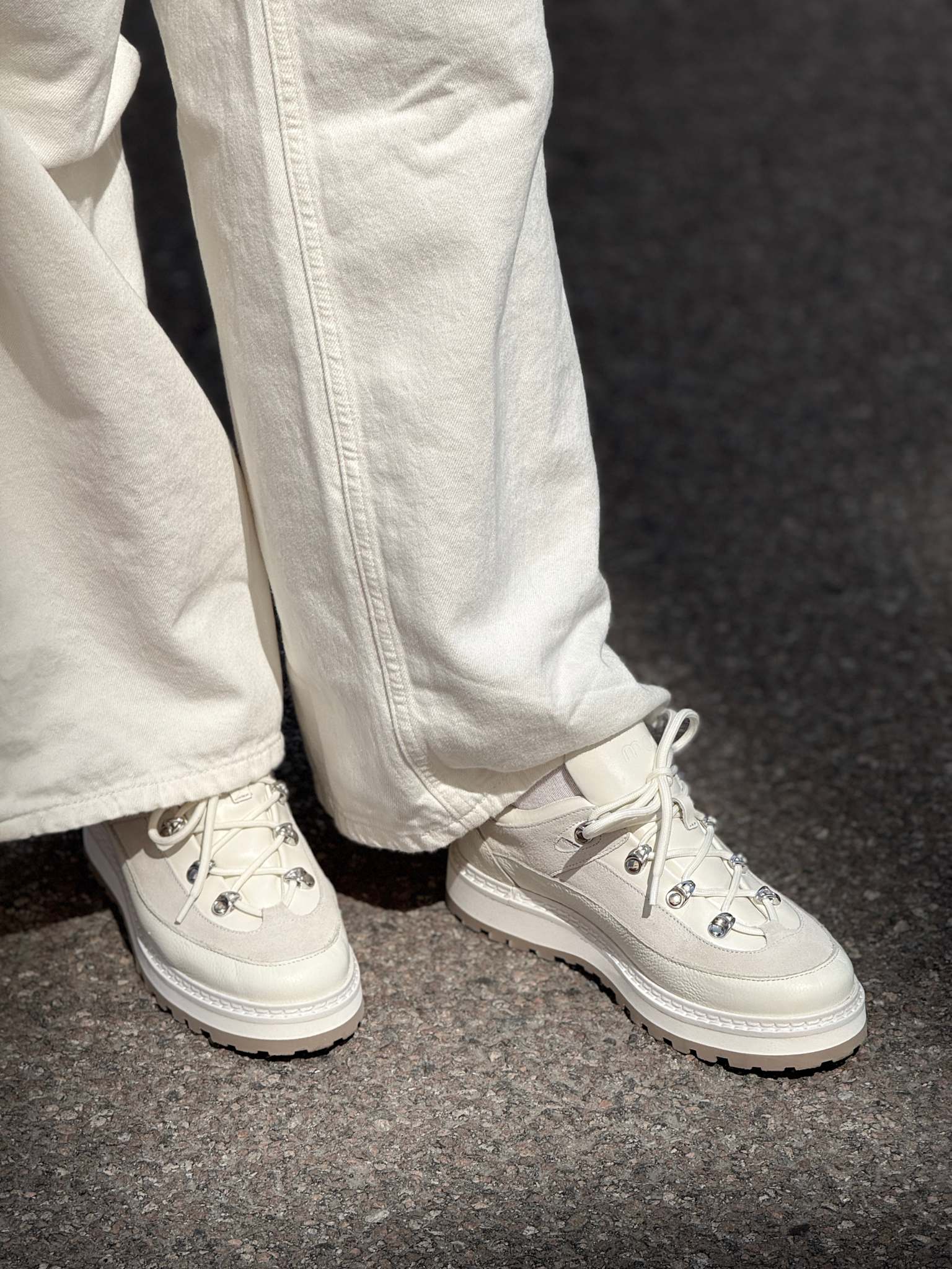 Mono Foo W Shoes W's Tag Cap Low - White