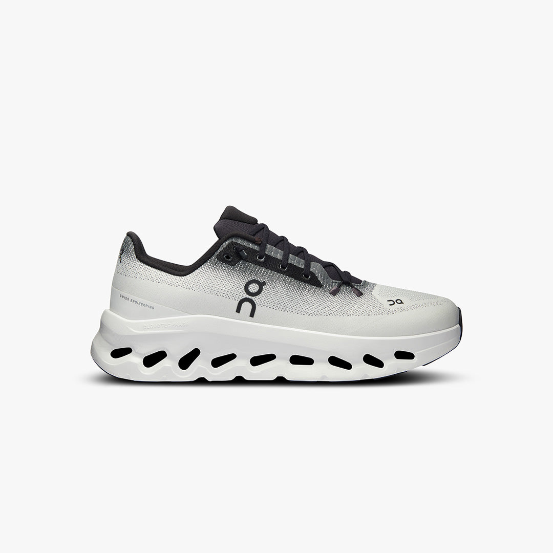 On Running W Sneakers W Cloudtilt, Black/Ivory