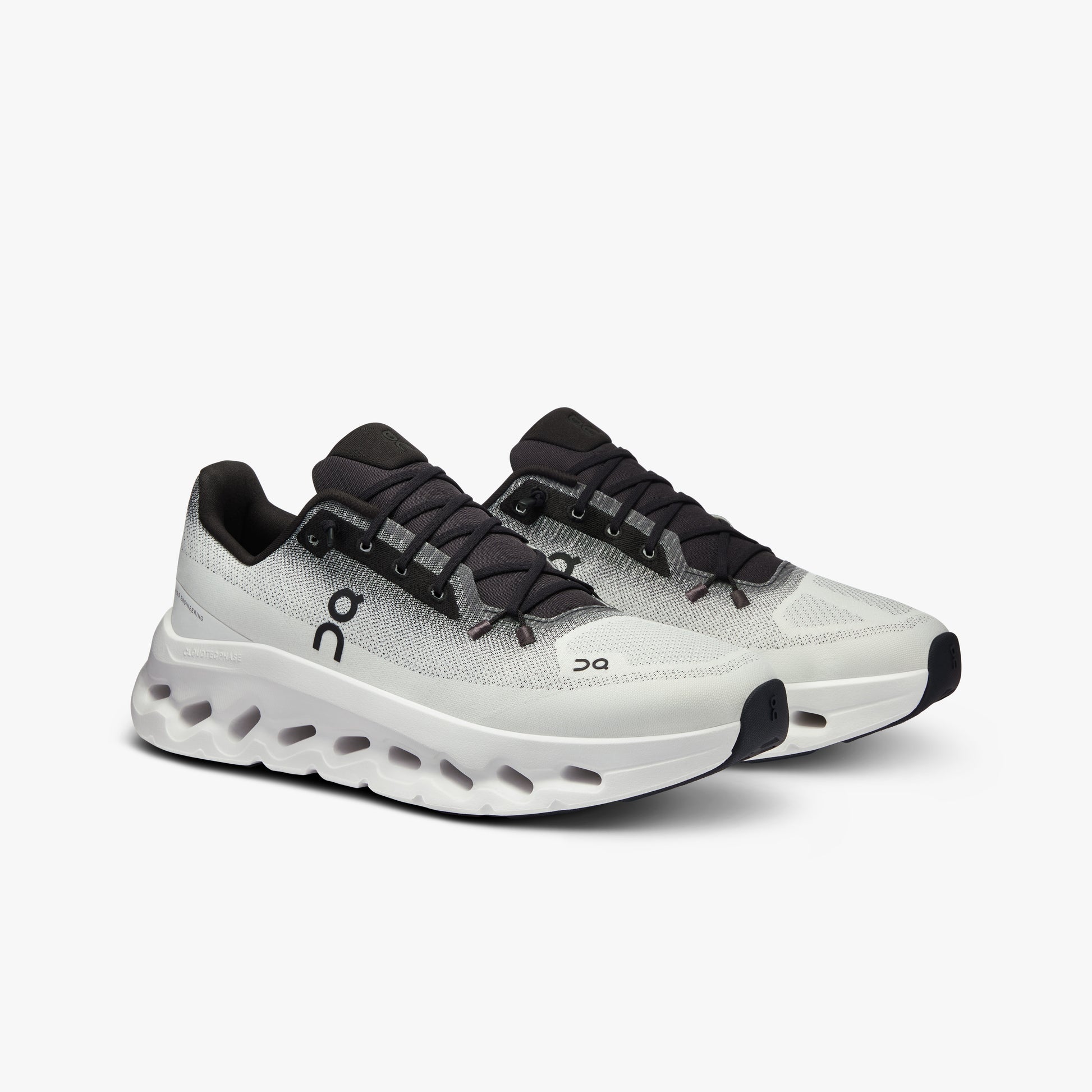 On Running W Sneakers W Cloudtilt, Black/Ivory