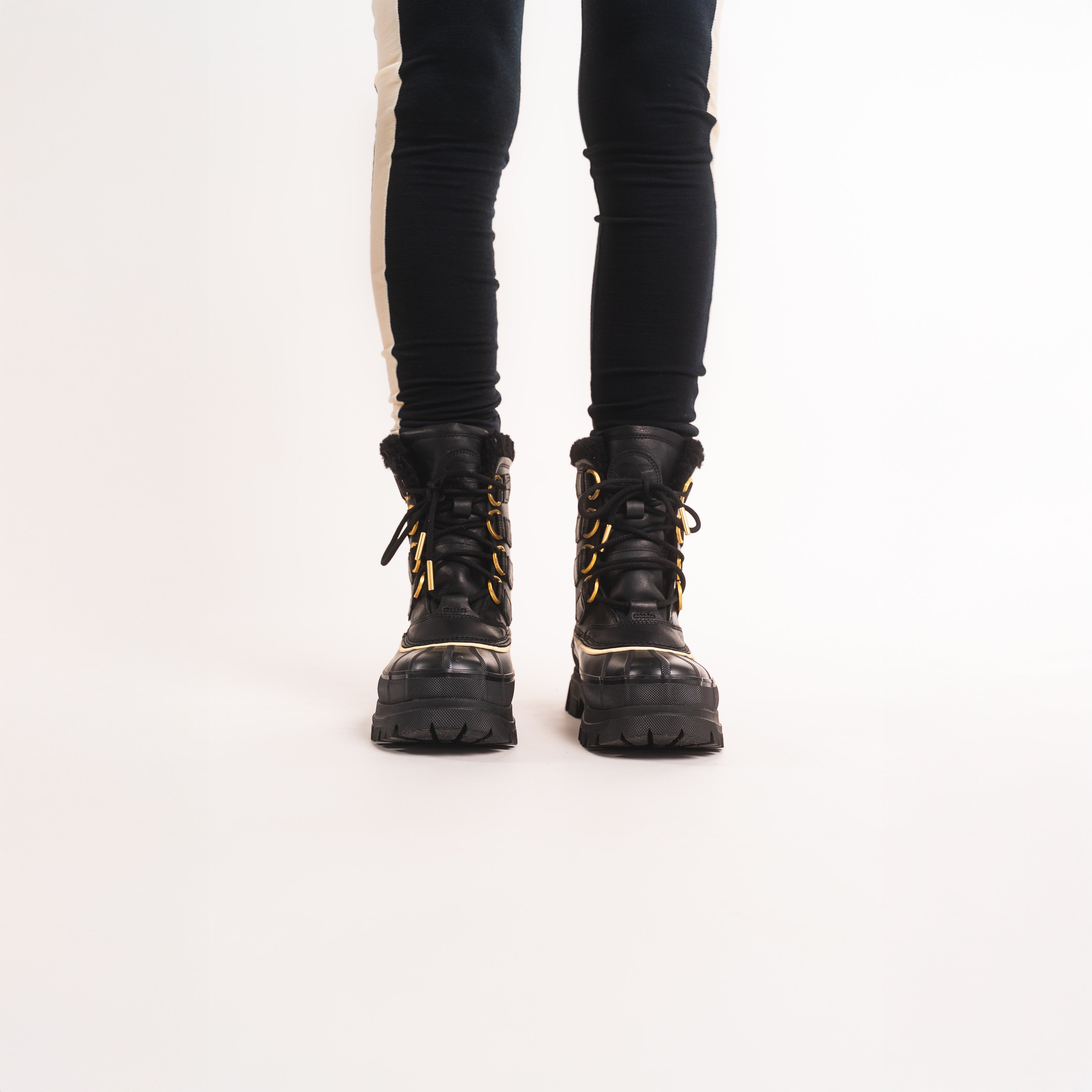 Sorel Shoes W Caribou Horizon GTX - Black/Honey White