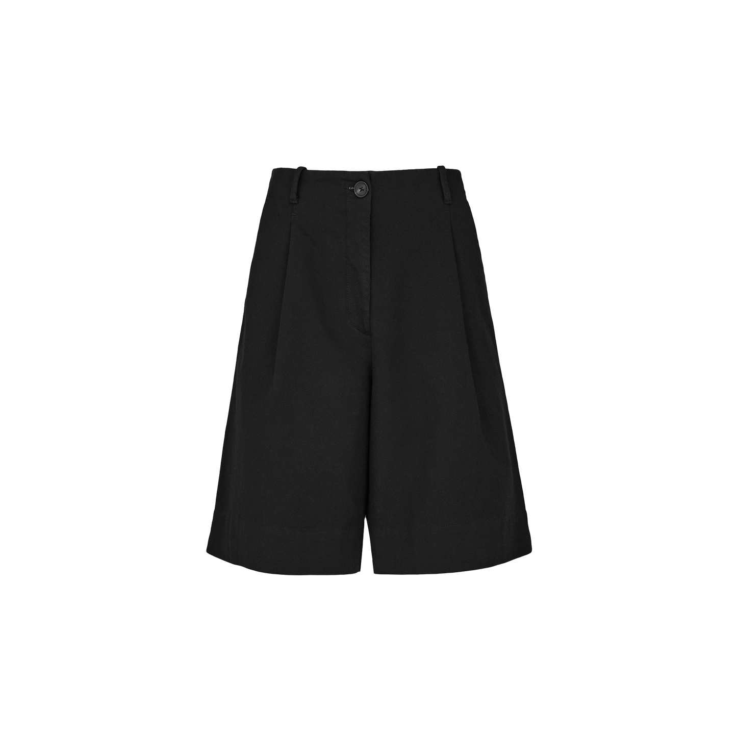 The Willy Shorts by Aiayu are black, knee-length pleated culottes with Bermuda-inspired design, featuring side pockets and wide legs. They offer a button and zipper closure for convenience and are embellished with handmade horn buttons for a distinctive touch.
